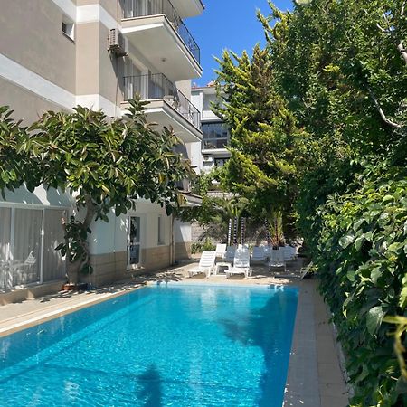 Fora Apart Otel Çeşme Exteriör bild