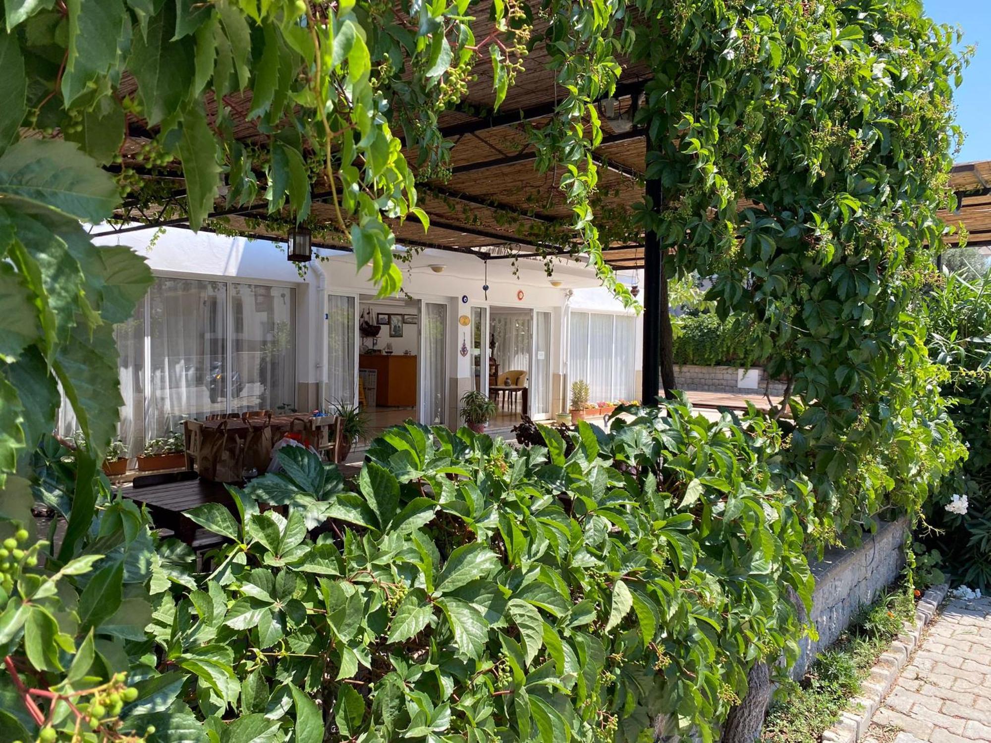 Fora Apart Otel Çeşme Exteriör bild