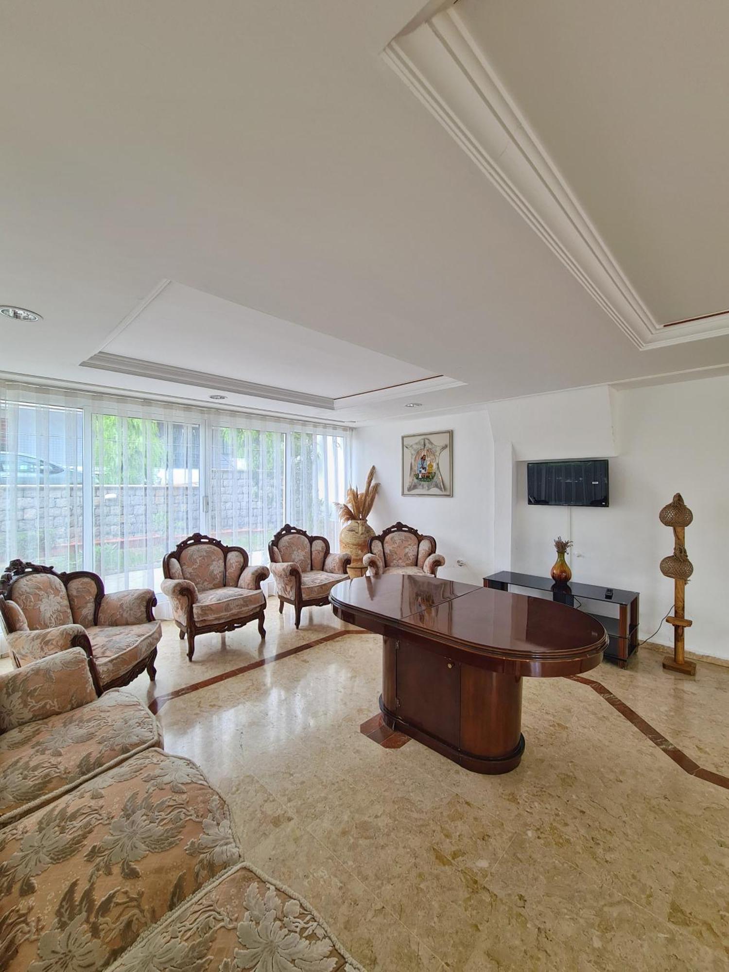 Fora Apart Otel Çeşme Exteriör bild