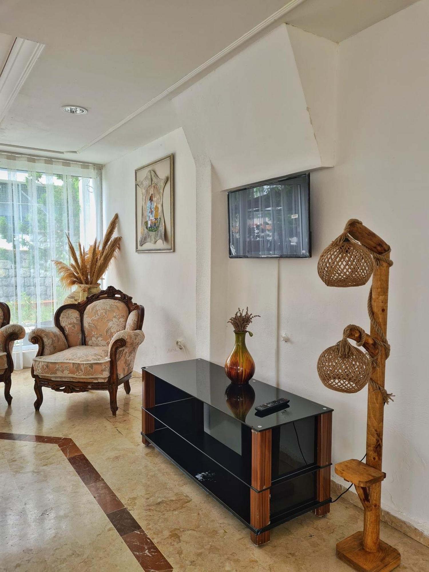 Fora Apart Otel Çeşme Exteriör bild