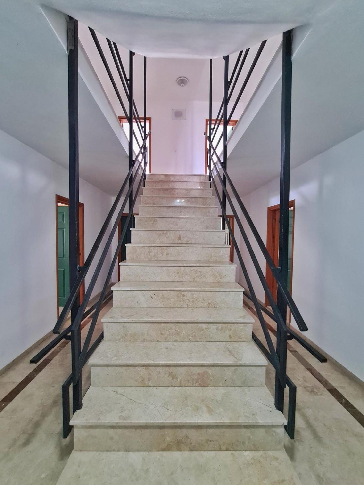 Fora Apart Otel Çeşme Exteriör bild