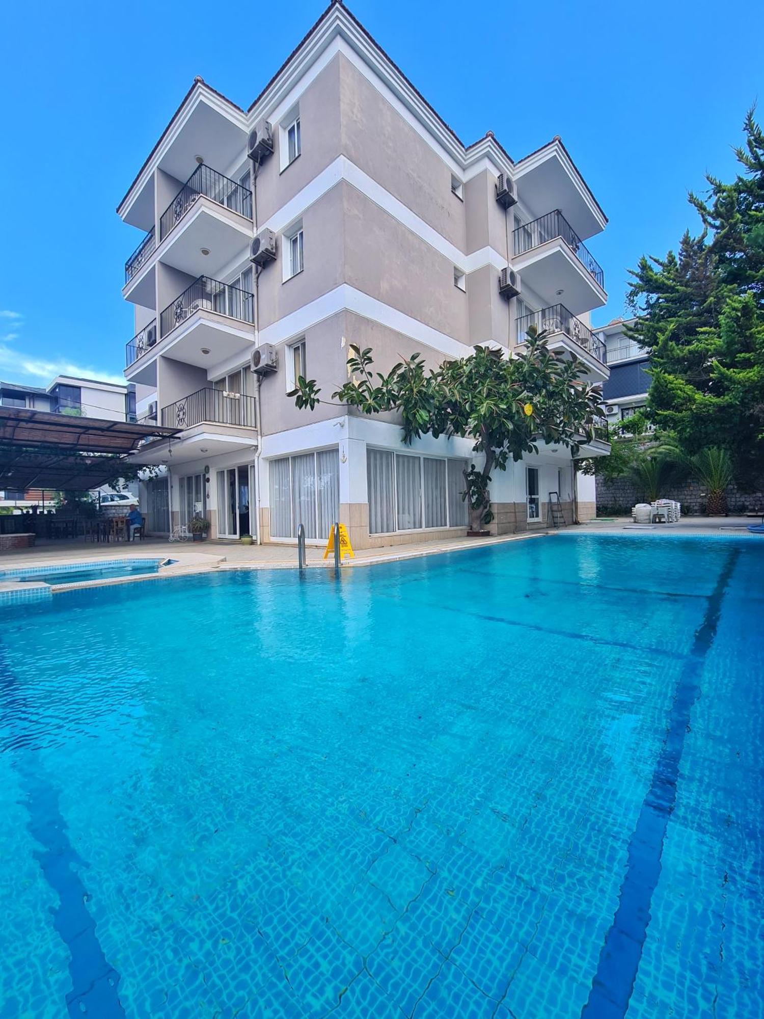 Fora Apart Otel Çeşme Exteriör bild