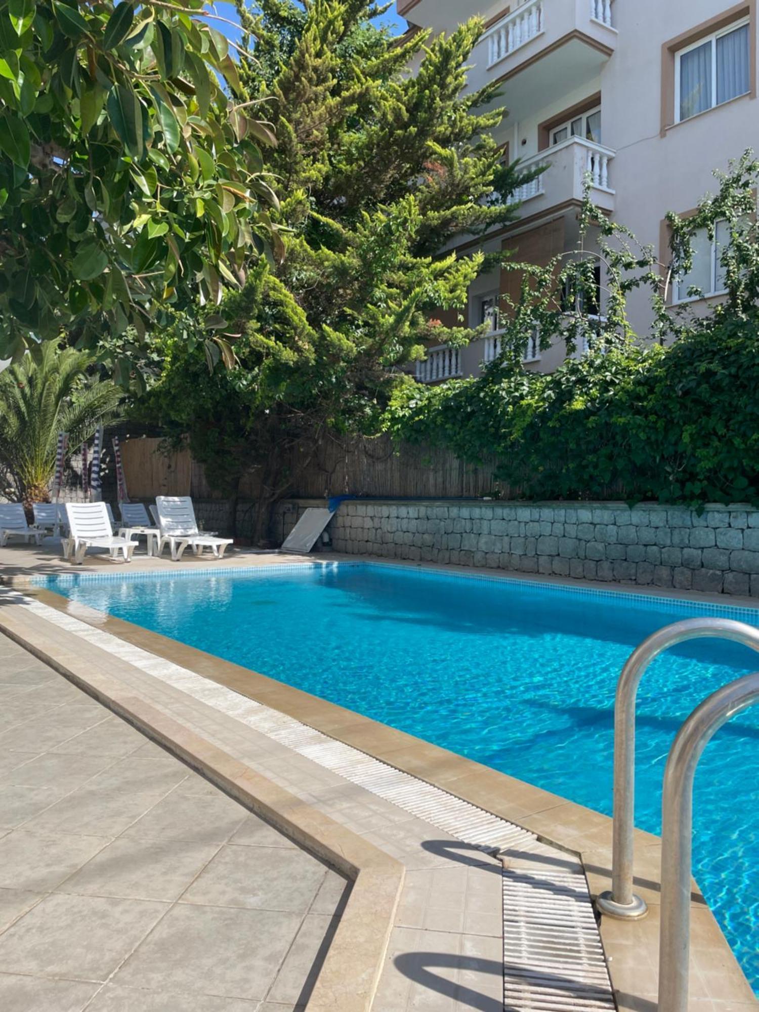 Fora Apart Otel Çeşme Exteriör bild