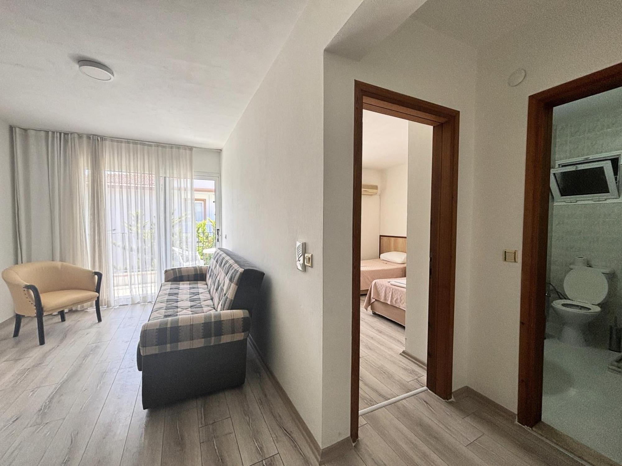 Fora Apart Otel Çeşme Exteriör bild
